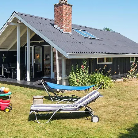 Casa de Férias Three-bedroom Holiday In 21 Hejls